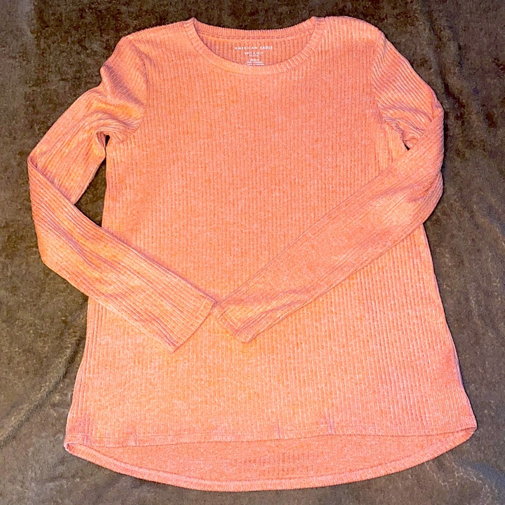 🍊American Eagle soft orange long sleeve. Medium